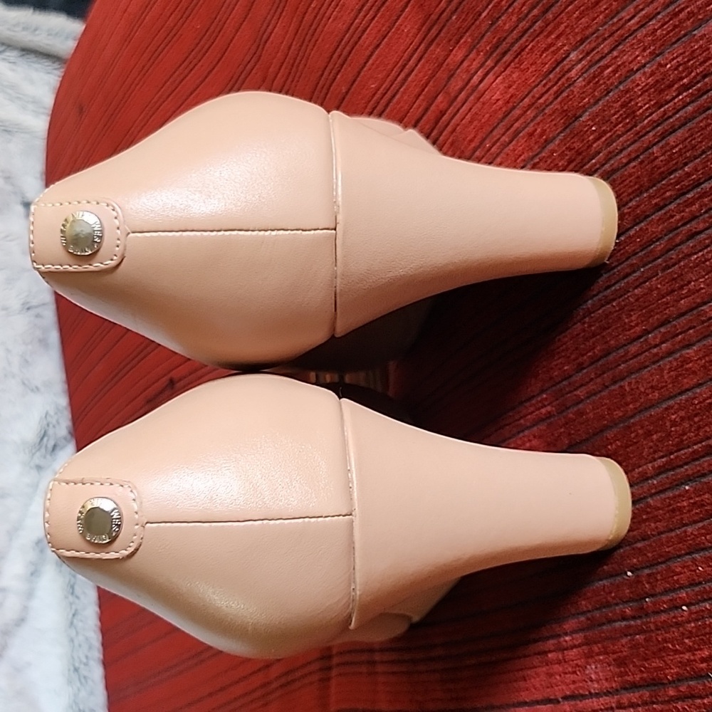 Shoes - Picture 3 of 5
